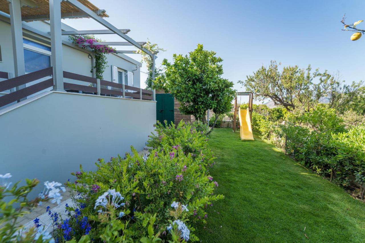 Lucas home Lixouri Exterior foto